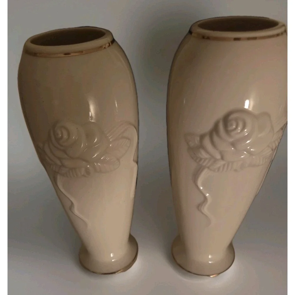 2 Lenox Ivory Porcelain Bud Vase Raised Rose & Ribbon Design Gold Trim‎